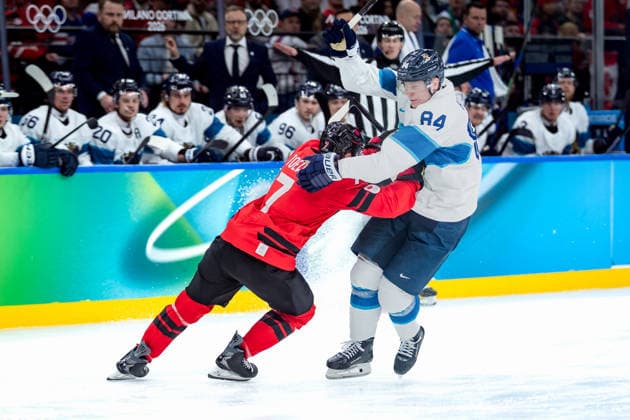 OLYMPICS - Winter Olympic Games, Olympische Spiele, Olympia, OS Milano Cortina 2026 MILAN,ITALY,20.FEB.26 - OLYMPICS, Ice hockey, Eishockey - Winter Olympic Games Milano Cortina 2026, semifinal, Canada vs Finland, men. Image shows Devon Toews (CAN) and Kaapo Kakko (FIN).  GEPAxpictures xMatthiasxTrinkl