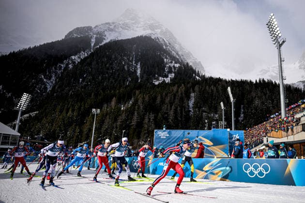 (260220) -- ANTERSELVA, Feb. 20, 2026 -- Athletes compete during the biathlon men s 15km mass start event at the 2026 Milan-Cortina Winter Olympics in Anterselva, Italy, Feb. 20, 2026. ) (MICO2026)ITALY-ANTERSELVA-OLYMPIC Winter games, Winterspiele,Spiele, Summer games BIATHLON-MEN S 15KM MASS START JiangxHan 