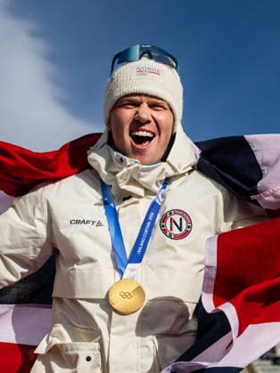 260220 Johannes Dale-Skjevdal of Norway celebrates with his gold medal after competing in men s biathlon 15 km mass start during day 14 of the 2026 Winter Olympics on February 20, 2026 in Anterselva. Photo: Mathias Bergeld BILDBYRAN kod MB MB1339 skidskytte biathlon skiskyting Olympic Games, Olympische Spiele, Olympia, OS olympics winter olympics os ol olympiska spel vinter-os olympiske leker milano cortina 2026 milan cortina 2026 milano cortina 2026 olympic games milano cortina 2026 winter olympic games milano cortina-os milano cortina-ol vinter-ol 14 bbeng masstart mass start jubel norge norway *** 260220 Johannes Dale Skjevdal of Norway celebrates with his gold medal after competing in men s biathlon 15 km mass start during day 14 of the 2026 Winter Olympics on February 20, 2026 in Anterselva Photo Mathias Bergeld BILDBYRAN code MB MB1339 biathlon biathlon olympic games olympics olympics winter olympics os ol olympiska spel vinter os olympiske leker milano cortina 2026 milan cortina 2026 milano cortina 2026 olympic games milano cortina 2026 winter olympic games milano cortina os milano cortina ol vinter ol 14 bbeng masstart mass start jubel norge norway  Copyright: MATHIASxBERGELD BB260220MB115