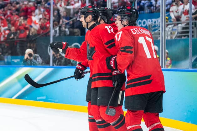 Ice hockey, Eishockey - Milano Cortina 2026 Winter Olympics: Day 14 Sam Reinhart, Macklin Celebrini during the Men s Playoffs Semi-final match between Canada and Finland of the Milano Cortina 2026 Winter Olympic Games, Olympische Spiele, Olympia, OS at Milano Santagiulia Ice Hockey Arena on February 20, 2026 in Milan, Italy. Milano Italy  Copyright: xAndrzejxIwanczukx originalFilename:iwanczuk-icehocke260220_npSiP.jpg