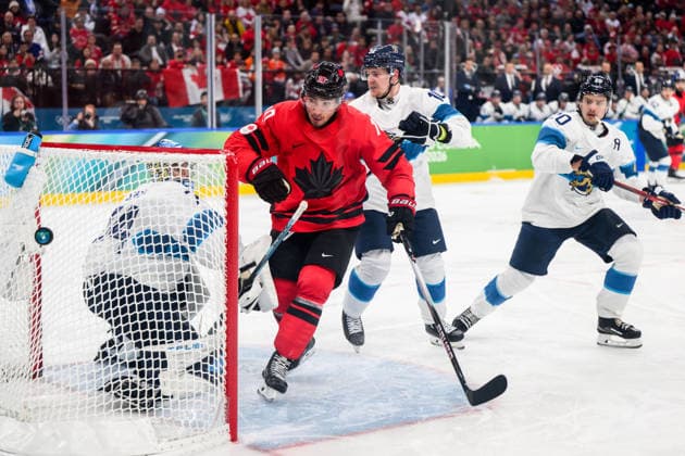 260220 Nick Suzuki of Canada against Sebastian Aho and Henri Jokiharju of Finland in the men s Ice hockey, Eishockey semifinal between Canada and Finland during day 14 of the 2026 Winter Olympics on February 20, 2026 in Milan. Photo: Carl Sandin BILDBYRAN kod CS CS0887 ishockey ice hockey Olympic Games, Olympische Spiele, Olympia, OS olympics winter olympics os ol olympiska spel vinter-os olympiske leker milano cortina 2026 milan cortina 2026 milano cortina 2026 olympic games milano cortina 2026 winter olympic games milano cortina-os milano cortina-ol vinter-ol 14 bbeng finland canada kanada *** 260220 Nick Suzuki of Canada against Sebastian Aho and Henri Jokiharju of Finland in the men s ice hockey semifinal between Canada and Finland during day 14 of the 2026 Winter Olympics on February 20, 2026 in Milan Photo Carl Sandin BILDBYRAN kod CS CS0887 ishockey ice hockey olympic games olympics winter olympics os ol olympiska spel vinter os olympiske leker milano cortina 2026 milan cortina 2026 milano cortina 2026 olympic games milano cortina 2026 winter olympic games milano cortina os milano cortina ol vinter ol 14 bbeng finland canada kanada  Copyright: CARLxSANDIN BB260220CS033