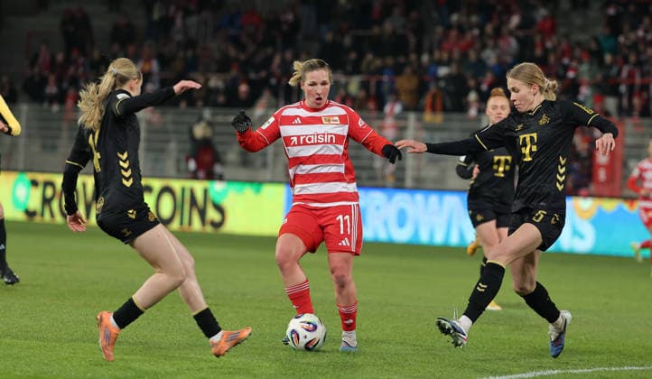 Carlotta Imping, Dina Orschmann on the ball, Celina Degen duel Match scene Action Sport Football Soccer Bundesliga Women Season 2025 2026 20 02 2026 1 FC Union Berlin vs 1 FC Köln DFL regulations prohibit any use of photographs as image sequences and or quasi video