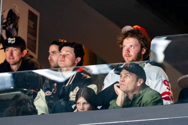 260220 Tom Brady in the stands during the men s Ice hockey, Eishockey semifinal between Canada and Finland during day 14 of the 2026 Winter Olympics on February 20, 2026 in Milan. Photo: Carl Sandin BILDBYRAN kod CS CS0887 ishockey ice hockey Olympic Games, Olympische Spiele, Olympia, OS olympics winter olympics os ol olympiska spel vinter-os olympiske leker milano cortina 2026 milan cortina 2026 milano cortina 2026 olympic games milano cortina 2026 winter olympic games milano cortina-os milano cortina-ol vinter-ol 14 bbeng finland canada kanada *** 260220 Tom Brady in the stands during the men s ice hockey semifinal between Canada and Finland during day 14 of the 2026 Winter Olympics on February 20, 2026 in Milan Photo Carl Sandin BILDBYRAN kod CS CS0887 ishockey ice hockey olympic games olympics winter olympics os ol olympiska spel vinter os olympiske leker milano cortina 2026 milan cortina 2026 milano cortina 2026 olympic games milano cortina 2026 winter olympic games milano cortina os milano cortina ol vinter ol 14 bbeng finland canada kanada  Copyright: CARLxSANDIN BB260220CS045
