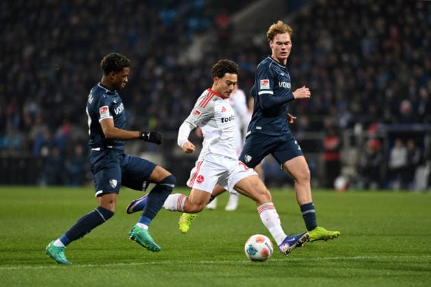 Farid Alfa Ruprecht VfL Bochum , Justin von der Hitz 1 FC Nuernberg and Mats Pannewig VfL Bochum in a duel during the 2 Bundesliga match between VfL Bochum and 1 FC Nürnberg, Vonovia Ruhrstadion on February 20, 2026 in Bochum, Germany Photo by Ralf Treese DeFodi Images Farid Alfa Ruprecht VfL Bochum , Justin von der Hitz 1 FC Nuernberg and Mats Pannewig VfL Bochum battle for the ball during the 2 Bundesliga match between VfL Bochum and 1 FC Nürnberg at Vonovia Ruhrstadion on February 20, 2026 in Bochum, Germany Photo by Ralf Treese DeFodi Images Photo by Ralf Treese DeFodi Images