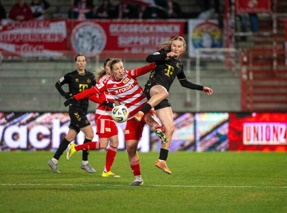 Soccer, Women, Season 2025 2026, Google Pixel Women Bundesliga 19 Matchday , 1 FC Union Berlin 1 FC Köln, v l Dina Orschmann 1 FC Union , Carlotta Imping Köln , 20 02 2026, Copyright: xMatthiasxKochx