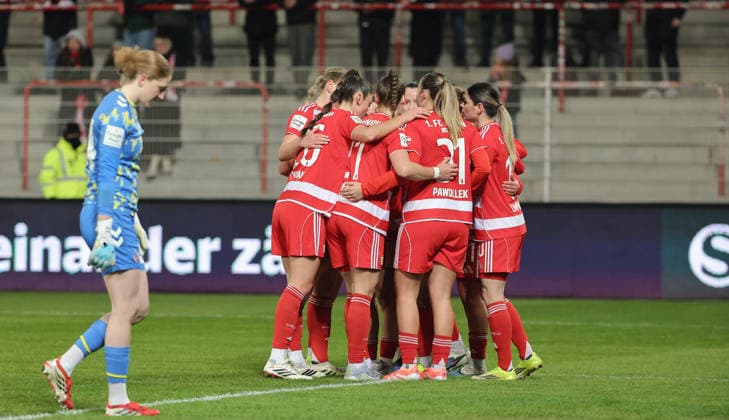 Dina Orschmann covered cheers after 1 0 joy emotion jubilation sport soccer soccer Bundesliga women women season 2025 2026 20 02 2026 1 FC Union Berlin vs 1 FC Köln DFL regulations prohibit any use of photographs as image sequences and or quasi video