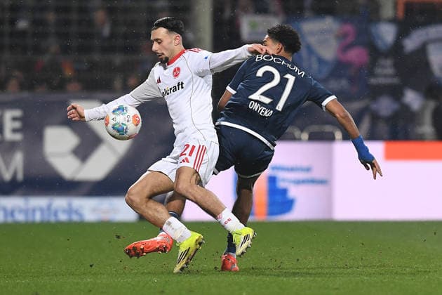 Soccer 2 Bundesliga 23 Matchday VfL Bochum 1 FC Nürnberg on 20 02 2026 at Vonovia Ruhrstadion in Bochum Berkay Yilmaz Nürnberg , left Francis Onyeka Bochum , right DFL regulations prohibit any use of photographs as image sequences and or quasi video xRx