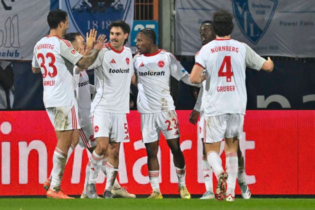 Mohamed Ali Zoma Nuernberg 23 cheers with the team after scoring the 0 1 goal 20 02 2026 Soccer VfL Bochum vs 1 FC Nuernberg, Vonovia Ruhrstadion, Bochum, DFB DFL REGULATIONS PROHIBIT ANY USE OF PHOTOGRAPHS AS IMAGE SEQUENCES AND OR QUASI VIDEO Copyright: xpepphotox xHorstxMauelshagenx pep00321, pep_20260220_hm_284884