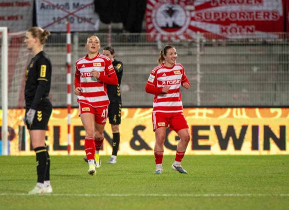 Soccer, Women, Season 2025 2026, Google Pixel Women Bundesliga 19 Matchday , 1 FC Union Berlin 1 FC Köln, f l Lia Kamber 1 FC Union , Dina Orschmann 1 FC Union , Cheering after goal to 1 0, 20 02 2026, Copyright: xMatthiasxKochx