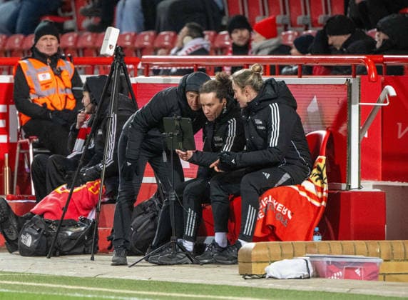 Soccer, Women, Season 2025 2026, Google Pixel Women Bundesliga 19 Matchday , 1 FC Union Berlin 1 FC Köln, f l Coach Ailien Poese 1 FC Union , Co Coach Sabrina Eckhoff 1 FC Union , Goalkeeper Coach Alisa Vetterlein 1 FC Union , 20 02 2026, Copyright: xMatthiasxKochx