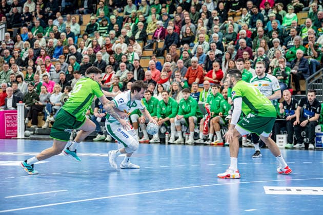 Handball Bundesliga HSG Wetzlar SC DHfK Leipzig, 20 02 26 Dean Bombac SC DHfK Leipzig, 67 , Josip Simic HSG Wetzlar, 10 , Stefan Cavor HSG Wetzlar, 77 Handball Bundesliga HSG Wetzlar SC DHfK Leipzig Wetzlar, 20 02 26 Copyright: xBEAUTIFULxSPORTS Roeczeyx