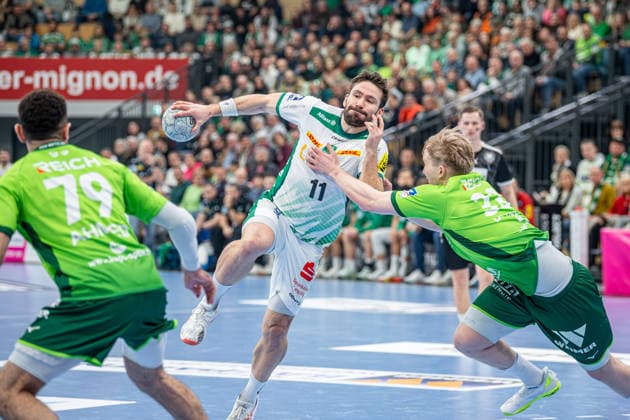 Handball Bundesliga HSG Wetzlar SC DHfK Leipzig, 20 02 26 Lukas Binder SC DHfK Leipzig, 11 , Georg Löwen HSG Wetzlar, 33 , Ahmed Nafea HSG Wetzlar, 79 Handball Bundesliga HSG Wetzlar SC DHfK Leipzig Wetzlar, 20 02 26 Copyright: xBEAUTIFULxSPORTS Roeczeyx