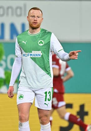 20 02 2026 Soccer Season 2025 2026 2 Soccer Bundesliga 23 Matchday SpVgg Greuther Fürth Kleeblatt SGF DSC Arminia Bielefeld Sportfoto Zink MeZi xmexzix DFL regulations prohibit any use of photographs as image sequences and or quasi video only for editorial use Paul Will 13, SpVgg Greuther Fürth dirigiert