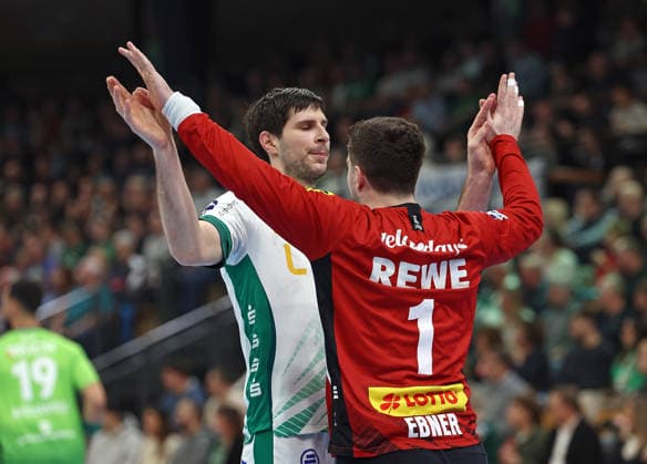 20 02 2026, xovx, Handball Daikin Handball Bundesliga, HSG Wetzlar SC DHfK Leipzig v l Marko Mamic SC DHfK Leipzig and Domenico Ebner SC DHfK Leipzig Wetzlar Buderus Arena Hessen Germany EN