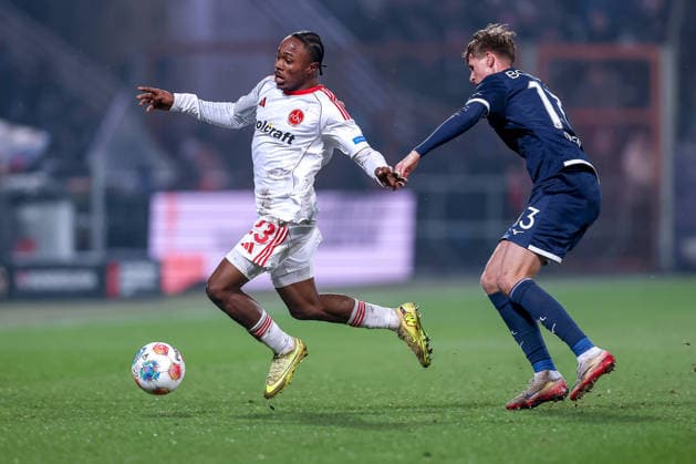 20 02 2026, Football, VfL Bochum 1 FC Nürnberg, 2 Fußball Bundesliga, 23 Matchday, Vonovia Ruhrstadion, Season 2025 2026 Mohamed Alë Zoma 1FC Nuremberg 23 in duel against Oliver Olsen VfL Bochum 13 DFB regulations prohibit any use of photographs as image sequences and or quasi video Nordrhein Westfalen Germany