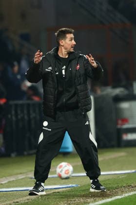 Bochum, Germany, 20 02 26, Head coach Miroslav Klose 1 FC Nuernberg gestures during the Bundesliga 2 match between VfL 1848 Bochum 1 FC Nuernberg at the Vonovia Ruhrstadion in Bochum Photo by Joachim Bywaletz DFB DFL REGULATIONS PROHIBIT ANY USE OF PHOTOGRAPHS AS IMAGE SEQUENCES AND OR QUASI VIDEO Copyright: JoachimxBywaletz xJB-Sportfoto