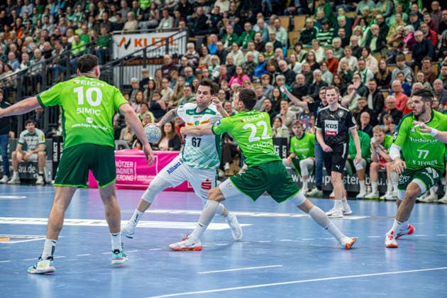 Handball Bundesliga HSG Wetzlar SC DHfK Leipzig, 20 02 26 Dean Bombac SC DHfK Leipzig, 67 , Jona Schoch HSG Wetzlar, 22 , Josip Simic HSG Wetzlar, 10 , Stefan Cavor HSG Wetzlar, 77 Handball Bundesliga HSG Wetzlar SC DHfK Leipzig Wetzlar, 20 02 26 Copyright: xBEAUTIFULxSPORTS Roeczeyx