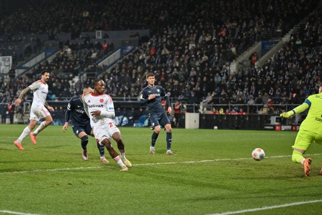 Ali Zoma 1 FC Nürnberg scores the goal to 0 1 20 02 2026, Football 2 Bundesliga, Season 2025 2026, Matchday 23, VfL Bochum 1 FC Nürnberg DFL regulations prohibit any use of photographs as image sequences and or quasi video Bochum Vonovia Ruhrstadion Nordrhein Westfalen Germany Team2