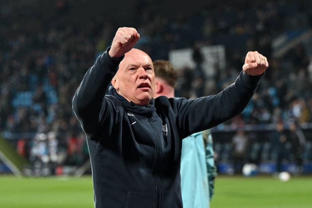 Coach Uwe Rösler VfL Bochum gestures, gestures, before the start of the match during the 2 Bundesliga match between VfL Bochum and 1 FC Nürnberg, Vonovia Ruhrstadion on February 20, 2026 in Bochum, Germany Photo by Ralf Treese DeFodi Images Coach Uwe Rösler VfL Bochum gestures during the 2 Bundesliga match between VfL Bochum and 1 FC Nürnberg at Vonovia Ruhrstadion on February 20, 2026 in Bochum, Germany Photo by Ralf Treese DeFodi Images Photo by Ralf Treese DeFodi Images