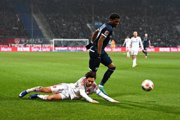 Justin von der Hitz 1 FC Nuernberg and Farid Alfa Ruprecht VfL Bochum in a duel during the 2 Bundesliga match between VfL Bochum and 1 FC Nürnberg, Vonovia Ruhrstadion on February 20, 2026 in Bochum, Germany Photo by Ralf Treese DeFodi Images Justin von der Hitz 1 FC Nuernberg and Farid Alfa Ruprecht VfL Bochum battle for the ball during the 2 Bundesliga match between VfL Bochum and 1 FC Nürnberg at Vonovia Ruhrstadion on February 20, 2026 in Bochum, Germany Photo by Ralf Treese DeFodi Images Photo by Ralf Treese DeFodi Images