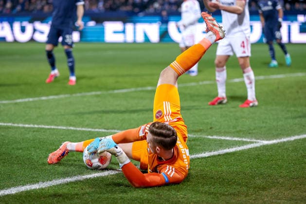 20 02 2026, Football, VfL Bochum 1 FC Nürnberg, 2 Fußball Bundesliga, 23 Matchday, Vonovia Ruhrstadion, Season 2025 2026 Goalkeeper Jan Reichert 1FC Nuernberg 01 DFB regulations prohibit any use of photographs as image sequences and or quasi video Nordrhein Westfalen Germany
