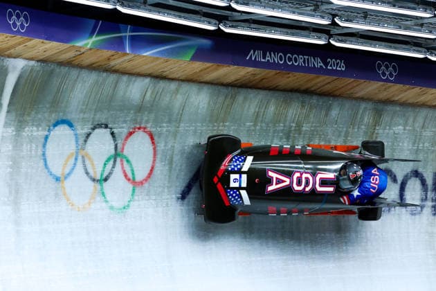 Olympische Winterspiele Milano Cortina 2026 Bob Zweierbob Frauen am 20.02.2026 im Cortina Sliding Centre in Cortina d™Ampezzo Elana Meyers Taylor Jadin O Brien ( USA ) *** Olympic Winter Games Milano Cortina 2026 Bobsleigh two-man women on 20 02 2026 at the Cortina Sliding Center in Cortina d™Ampezzo Elana Meyers Taylor Jadin O Brien USA xMSx