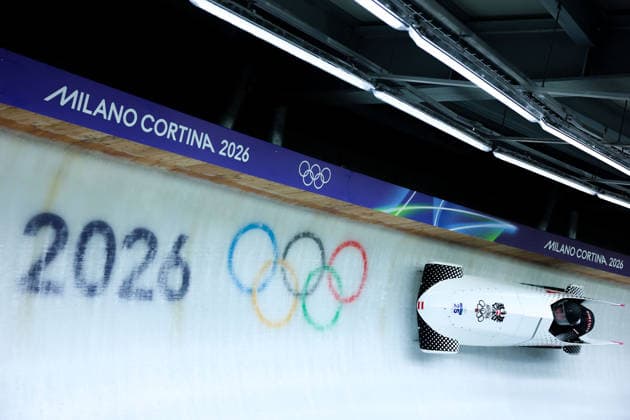 Olympische Winterspiele Milano Cortina 2026 Bob Zweierbob Frauen am 20.02.2026 im Cortina Sliding Centre in Cortina d™Ampezzo Lea Haslwanter Victoria Festin ( Österreich ) *** Olympic Winter Games Milano Cortina 2026 Bobsleigh two-man women on 20 02 2026 at the Cortina Sliding Center in Cortina d™Ampezzo Lea Haslwanter Victoria Festin Austria xMSx