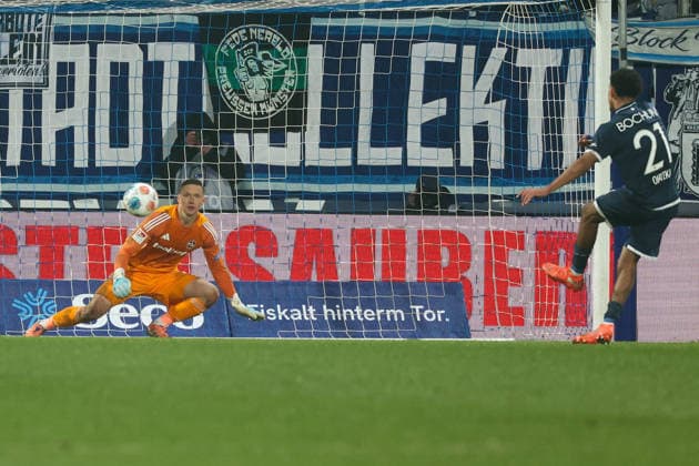 Bochum, Germany, 20 02 26, Francis Onyeka VfL Bochum shoots the 1 1 through 11 meters during the 2 Bundesliga match between VfL 1848 Bochum 1 FC Nuernberg at Vonovia Ruhrstadion in Bochum Photo by Joachim Bywaletz DFB DFL REGULATIONS PROHIBIT ANY USE OF PHOTOGRAPHS AS IMAGE SEQUENCES AND OR QUASI VIDEO Copyright: JoachimxBywaletz xJB-Sportfoto