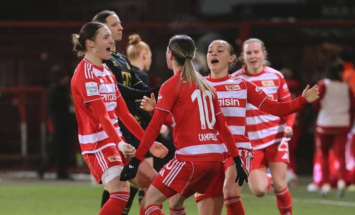Eileen Campbell 10 cheers after 2 1 with teammates joy emotion jubilation sport soccer soccer Bundesliga women season 2025 2026 20 02 2026 1 FC Union Berlin vs 1 FC Köln DFL regulations prohibit any use of photographs as image sequences and or quasi video