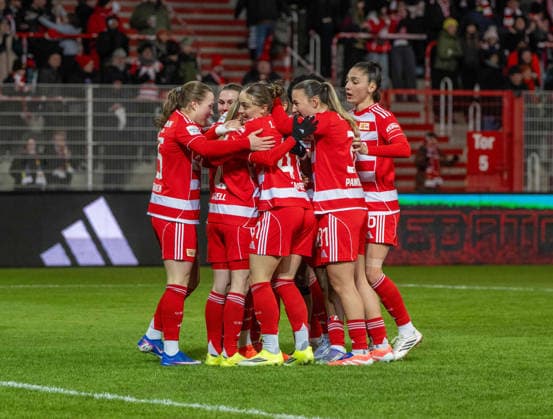 Soccer, Women, Season 2025 2026, Google Pixel Women Bundesliga 19 Matchday , 1 FC Union Berlin 1 FC Köln, f l Ida Heikkinen 1 FC Union , Eileen Campbell 1 FC Union , Lia Kamber 1 FC Union , Naika Reissner 1 FC Union , Tanja Pawollek 1 FC Union , Amber Tysiak 1 FC Union , Cheering after goal to 2 1, 20 02 2026, Copyright: xMatthiasxKochx