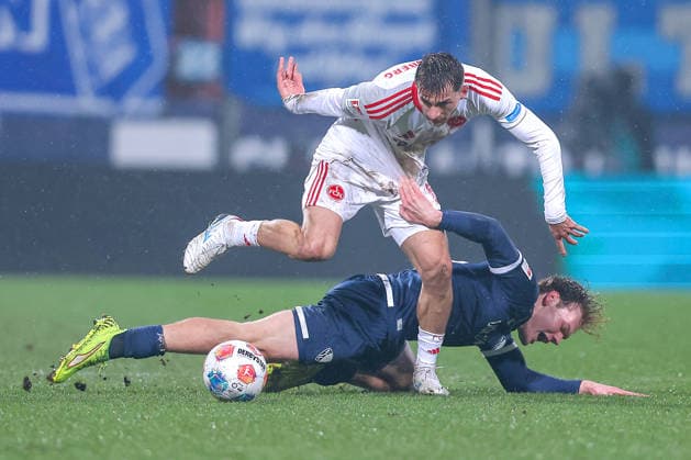 20 02 2026, Football, VfL Bochum 1 FC Nürnberg, 2 Fußball Bundesliga, 23 Matchday, Vonovia Ruhrstadion, Season 2025 2026 Adam Markhiev 1FC Nuernberg 06 in duel against Mats Pannewig VfL Bochum 24 DFB regulations prohibit any use of photographs as image sequences and or quasi video Nordrhein Westfalen Germany