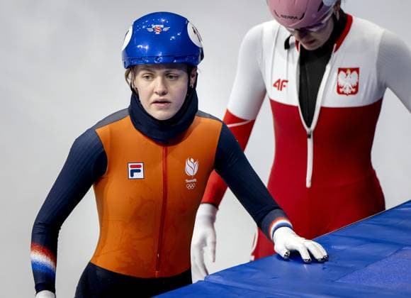 MILAN - Michelle Velzeboer during the 1500-meter short track Speed skating, Eisschnelllauf quarterfinals at the Milan Ice Skating Arena at the Milan Winter Olympics. SEM VAN DER WAL ANP xVIxANPxSportx xxANPxIVx 551306171 originalFilename: 551306171.jpg