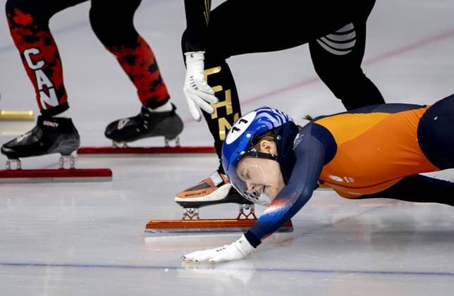 MILAN - Michelle Velzeboer during the 1500-meter short track Speed skating, Eisschnelllauf quarterfinals at the Milan Ice Skating Arena at the Milan Winter Olympics. IRIS VAN DEN BROEK ANP xVIxANPxSportx xxANPxIVx 551306347 originalFilename: 551306347.jpg