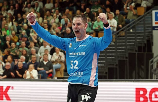 20 02 2026, xovx, Handball Daikin Handball Bundesliga, HSG Wetzlar SC DHfK Leipzig Cheers for Andreas Palicka HSG Wetzlar Wetzlar Buderus Arena Hessen Germany EN