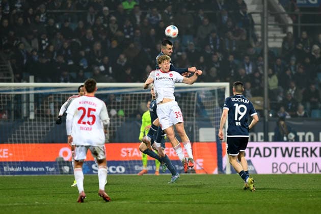 Piet Scobel 1 FC Nuernberg and Erhan Masovic VfL Bochum in a duel during the 2 Bundesliga match between VfL Bochum and 1 FC Nuernberg, Vonovia Ruhrstadion on February 20, 2026 in Bochum, Germany Photo by Ralf Treese DeFodi Images Piet Scobel 1 FC Nuernberg and Erhan Masovic VfL Bochum battle for the ball during the 2 Bundesliga match between VfL Bochum and 1 FC Nürnberg at Vonovia Ruhrstadion on February 20, 2026 in Bochum, Germany Photo by Ralf Treese DeFodi Images Photo by Ralf Treese DeFodi Images