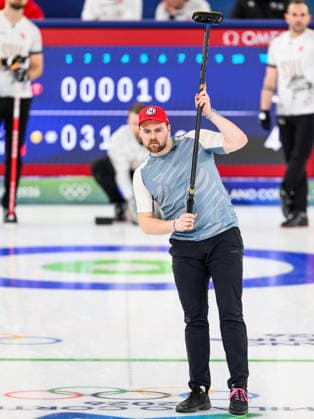 260220 Martin Sesaker of Norway competes in a men s curling bronze medal match between Norway and Switzerland during day 14 of the 2026 Winter Olympics on February 20, 2026 in Cortina. Photo: Jon Olav Nesvold BILDBYRAN COP 217 JE0128 curling Olympic Games, Olympische Spiele, Olympia, OS olympics winter olympics os ol olympiska spel vinter-os olympiske leker milano cortina 2026 milan cortina 2026 milano cortina 2026 olympic games milano cortina 2026 winter olympic games milano cortina-os milano cortina-ol vinter-ol 14 bbeng schweiz sveits norge norway *** 260220 Martin Sesaker of Norway competes in a men s curling bronze medal match between Norway and Switzerland during day 14 of the 2026 Winter Olympics on February 20, 2026 in Cortina Photo Jon Olav Nesvold BILDBYRAN COP 217 JE0128 curling olympic games olympics winter olympics os ol olympiska spel vinter os olympiske leker milano cortina 2026 milan cortina 2026 milano cortina 2026 olympic games milano cortina 2026 winter olympic games milano cortina os milano cortina ol vinter ol 14 bbeng schweiz sveits norge norway  Copyright: JONxOLAVxNESVOLD BB260220JE113