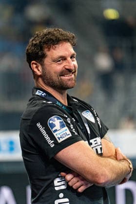 20 02 2026, xdaymx, Handball Daikin HBL, Rhein Neckar Loewen TBV Lemgo Lippe smiling and beaming coach Florian Kehrmann at the away game at Rhein Neckar Löwen DFL DFB REGULATIONS PROHIBIT ANY USE OF PHOTOGRAPHS as IMAGE SEQUENCES and or QUASI VIDEO Mannheim