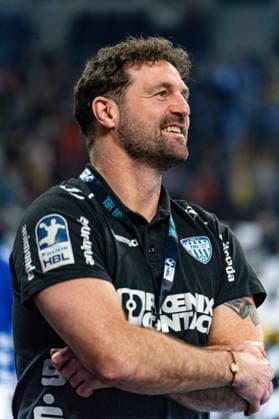 20 02 2026, xdaymx, Handball Daikin HBL, Rhein Neckar Loewen TBV Lemgo Lippe smiling and beaming coach Florian Kehrmann at the away game at Rhein Neckar Löwen DFL DFB REGULATIONS PROHIBIT ANY USE OF PHOTOGRAPHS as IMAGE SEQUENCES and or QUASI VIDEO Mannheim