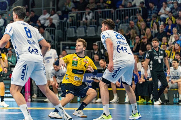 20 02 2026, xdaymx, Handball Daikin HBL, Rhein Neckar Loewen TBV Lemgo Lippe vl Mathias Rohde Larson RNL and Hendrik Wagner Lippe DFL DFB REGULATIONS PROHIBIT ANY USE OF PHOTOGRAPHS as IMAGE SEQUENCES and or QUASI VIDEO Mannheim