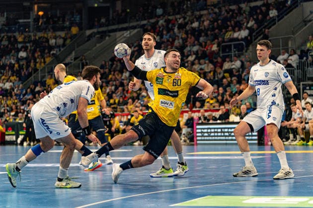 20 02 2026, xdaymx, Handball Daikin HBL, Rhein Neckar Loewen TBV Lemgo Lippe Jannik Kohlbacher RNL scoring a goal DFL DFB REGULATIONS PROHIBIT ANY USE OF PHOTOGRAPHS as IMAGE SEQUENCES and or QUASI VIDEO Mannheim