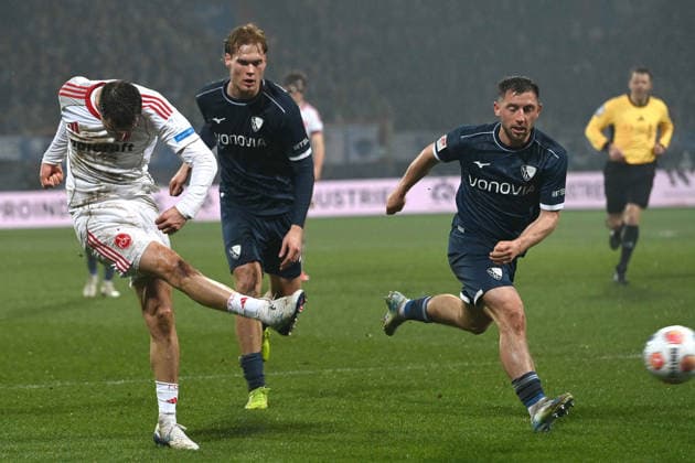 Adam MARKHIEV N vs Maximilian WITTEK BO Action, duel, Football 2 Bundesliga, Matchday 23, matchday 23, VfL Bochum BO 1 FC Nuernberg 1 on 20 02 2026, Vonovia Ruhrstadion Bochum Germany DFL regulations prohibit any use of photographs as image sequences and or quasi video ÃÂ