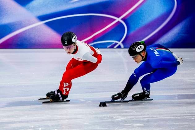 Kamila Sellier-Stormowska of Poland and Arianna Fontana of Italy Women s 1500m Quarterfinals, Milano Cortina 2026 Winter Olympics: Day 14, Short Track Speed skating, Eisschnelllauf - Milano Cortina 2026 Winter Olympics: Day 14, Milano Speed Skating Stadium, February 20, 2026, Milan, Italy.