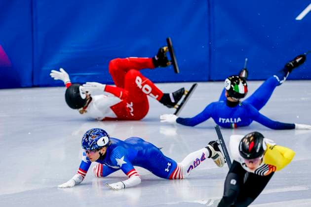 Hanne Desmet of Belgium crash Kamila Sellier-Stormowska of Poland and Arianna Fontana of Italy and Kristen Santos-Griswold of United States of America Women s 1500m Quarterfinals, Milano Cortina 2026 Winter Olympics: Day 14, Short Track Speed skating, Eisschnelllauf - Milano Cortina 2026 Winter Olympics: Day 14, Milano Speed Skating Stadium, February 20, 2026, Milan, Italy.
