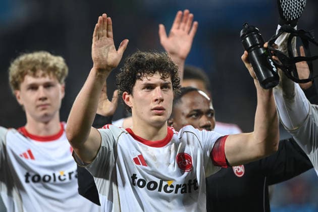 Fabio GRUBER N restrained final cheer, disappointed, disappointment, Enttaeuschung Fussball 2 Bundesliga, 23 Spieltag, matchday 23, VfL Bochum BO 1 FC Nuernberg 1 1 am 20 02 2026, Vonovia Ruhrstadion Bochum Germany DFL regulations prohibit any use of photographs as image sequences and or quasi video ÃÂ