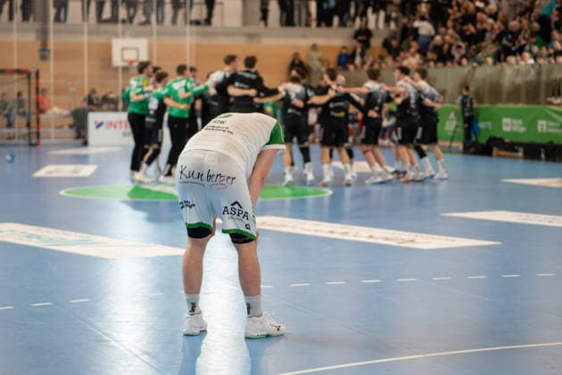 Handball I Men I Season 2025 2026 I 2 Bundesliga I 20 Matchday I HC Oppenweiler Backnang TUSEM Essen I 20 02 2026 Backnang loses against Essen, in the background Essen cheers about the victory Backnang Murrtal Arena Baden Württemberg Germany Copyright: xLobeca MaxxPetershansx