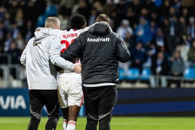 2 Fußball Bundesliga VfL Bochum 1 FC Nürnberg 20 02 2026 Rabby Nzingoula 1 FC Nürnberg, 22 leaves the pitch with the injury 2 Fußball Bundesliga VfL Bochum 1 FC Nürnberg Vonovia Ruhrstadion, Bochum 20 02 2026 DFL regulations prohibit any use of photographs as image sequences and or quasi video Copyright: xBEAUTIFULxSPORTS Buriakovx