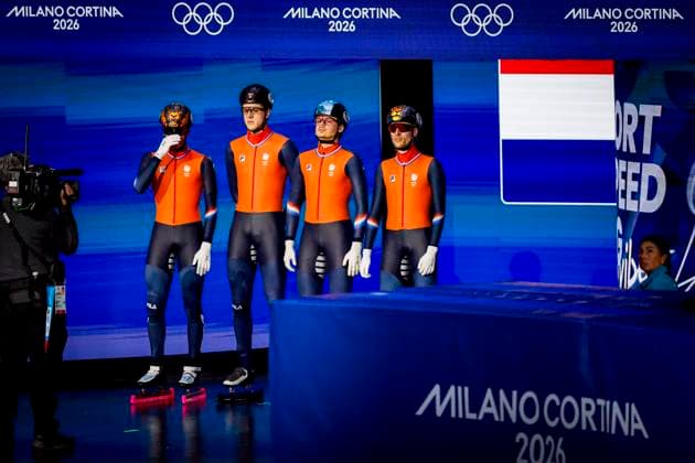 Jens van t Wout of the Netherlands and Teun Boer of the Netherlands and Friso Emons of the Netherlands and Melle van t Wout of the Netherlands looks on before Men s 5000m Relay Finals, Milano Cortina 2026 Winter Olympics: Day 14, Short Track Speed skating, Eisschnelllauf - Milano Cortina 2026 Winter Olympics: Day 14, Milano Speed Skating Stadium, February 20, 2026, Milan, Italy.