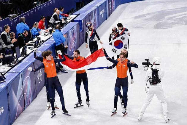 MILAN , 20-02-2026 , Milano Ice Skating Arena , Olympic Winter games, Winterspiele,Spiele, Summer games 2026 - Short Track 20-02 Men 5000m relay Final-A , Picture shows Team Netherlands (gold) Olympic Winter Games 2026 - Short Track 20-02  x201767090x Copyright: