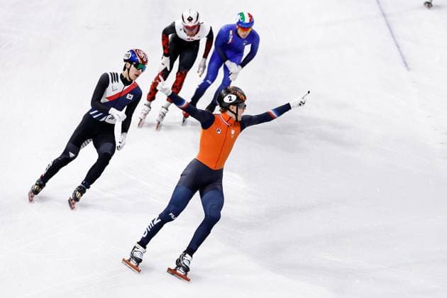 MILAN , 20-02-2026 , Milano Ice Skating Arena , Olympic Winter games, Winterspiele,Spiele, Summer games 2026 - Short Track 20-02 Men 5000m relay Final-A , Picture shows Team Netherlands (gold) Olympic Winter Games 2026 - Short Track 20-02  x201767258x Copyright: