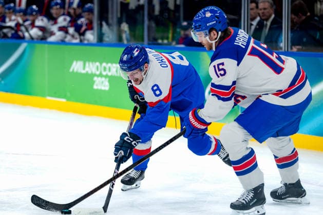 OLYMPICS - Winter Olympic Games, Olympische Spiele, Olympia, OS Milano Cortina 2026 MILAN,ITALY,20.FEB.26 - OLYMPICS, Ice hockey, Eishockey - Winter Olympic Games Milano Cortina 2026, semifinal, USA vs Slovakia, men. Image shows Oliver Okuliar (SVK) and Noah Hanifin (USA).  GEPAxpictures xMatthiasxTrinkl